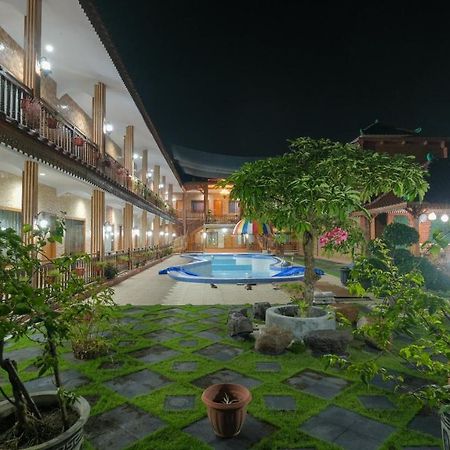Sartini Inn Jogja Yogyakarta Exterior foto