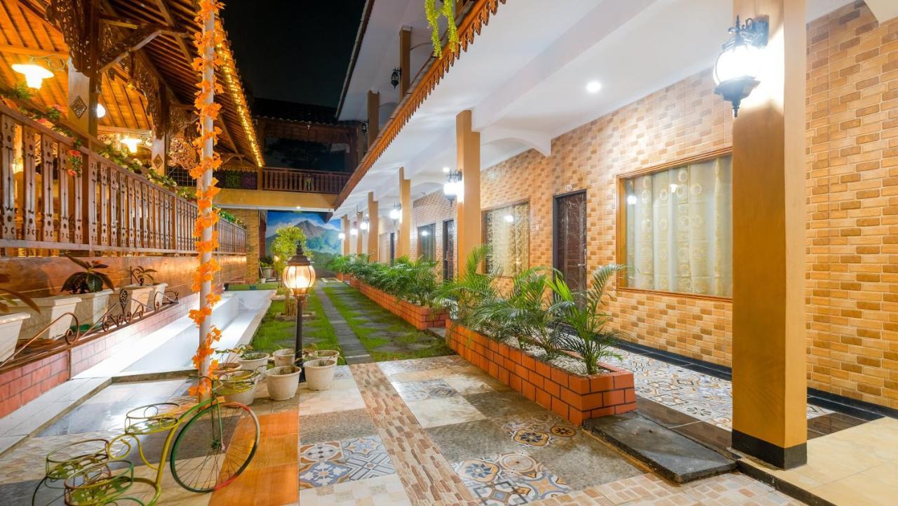 Sartini Inn Jogja Yogyakarta Exterior foto