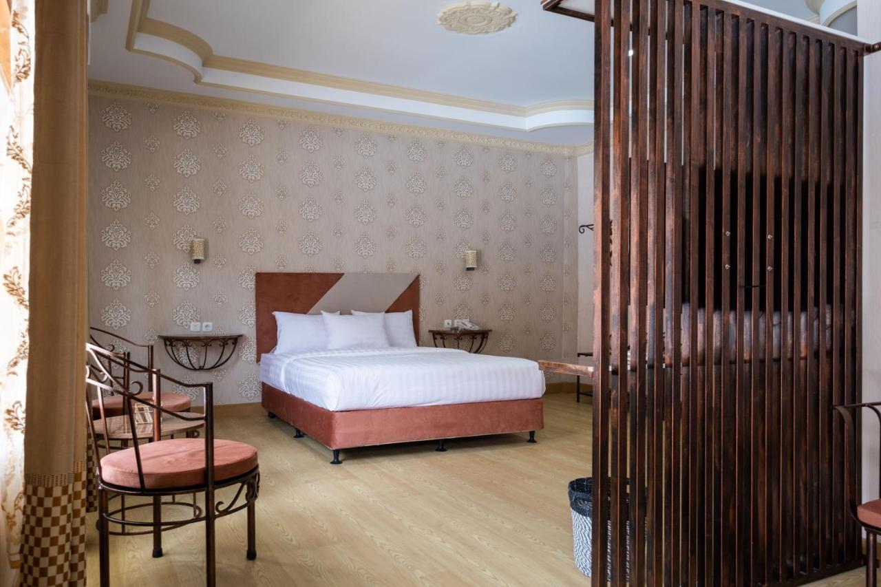 Sartini Inn Jogja Yogyakarta Exterior foto