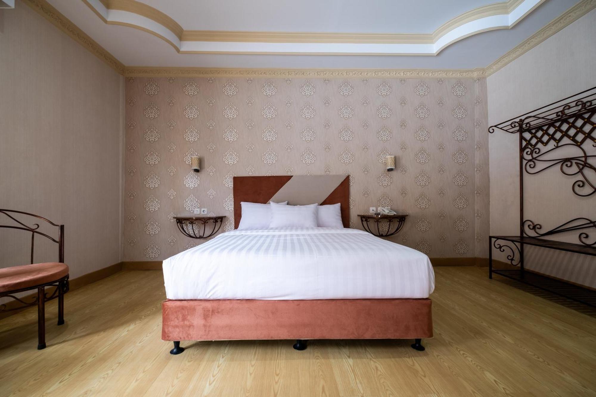 Sartini Inn Jogja Yogyakarta Exterior foto