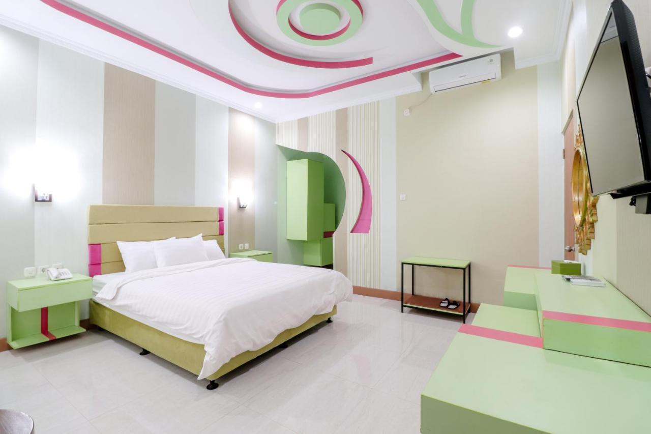 Sartini Inn Jogja Yogyakarta Exterior foto