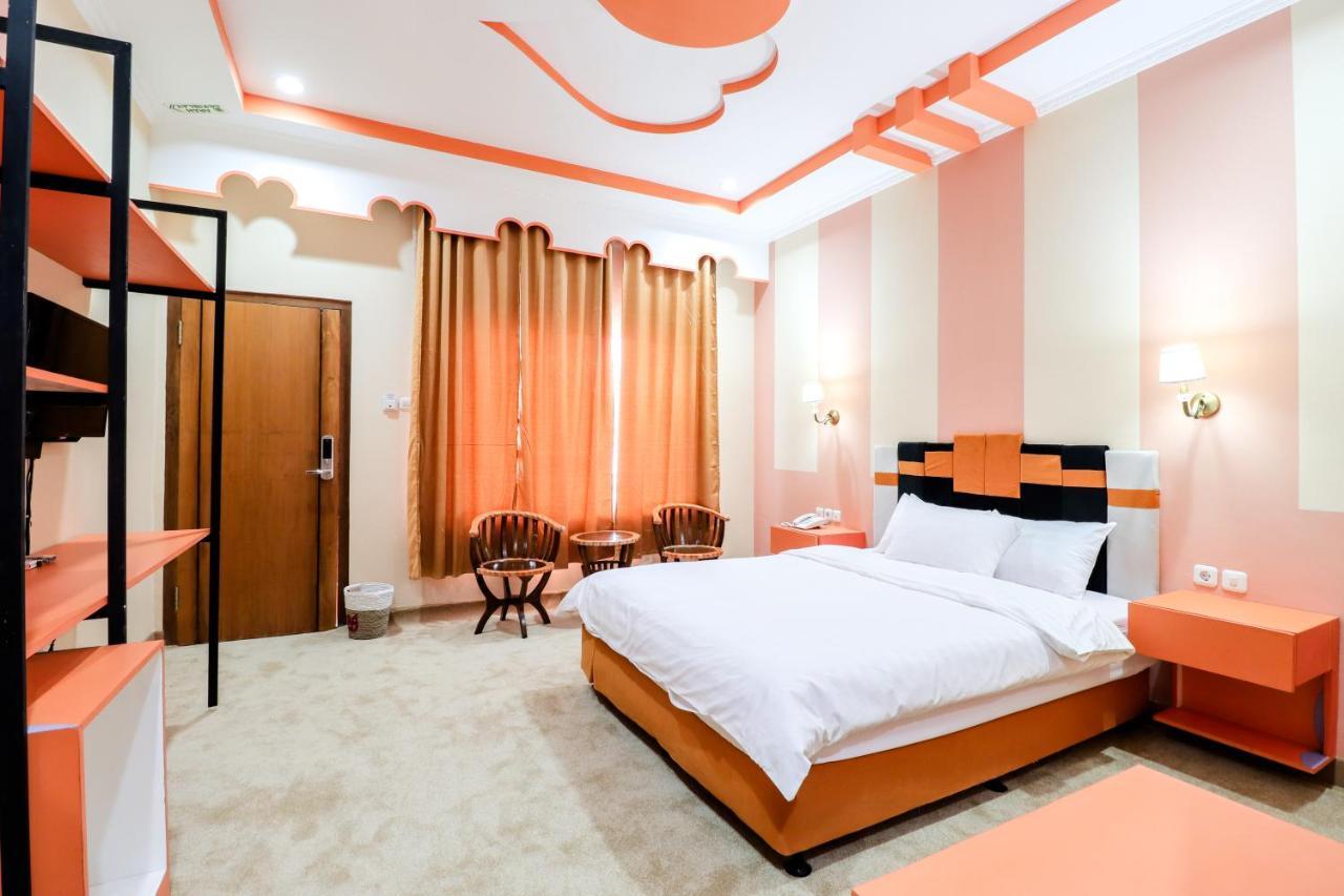 Sartini Inn Jogja Yogyakarta Exterior foto