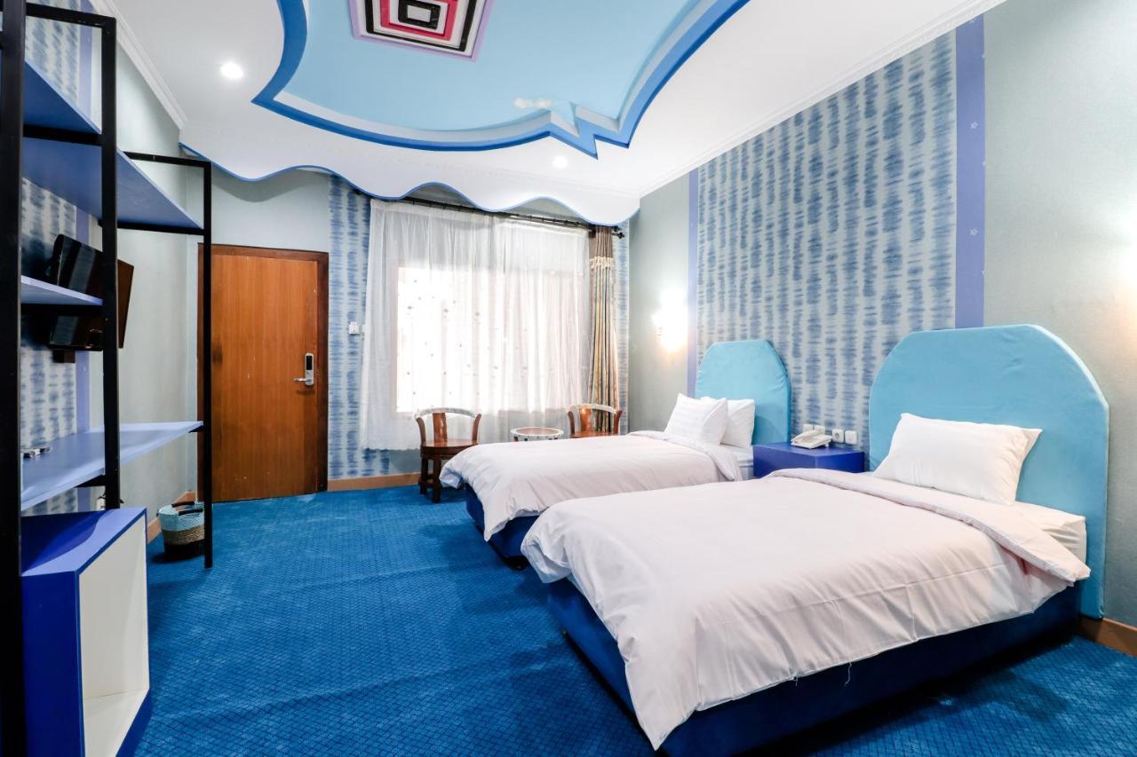 Sartini Inn Jogja Yogyakarta Exterior foto